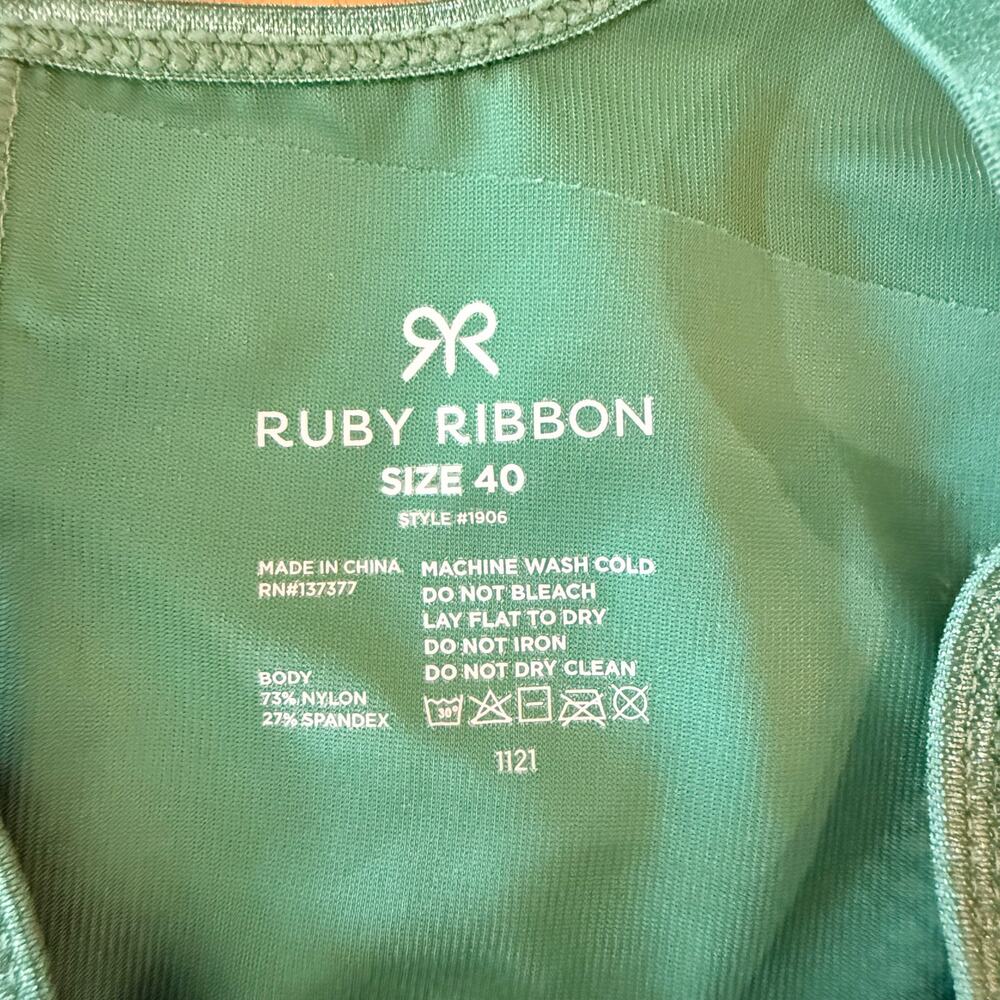 Ruby Ribbon Cami Size 40 Siren Green Palm Leaf Full Support V Neck Lace - Picture 4 of 13